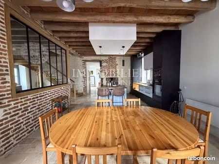 appartement 8 pièces 208 m²