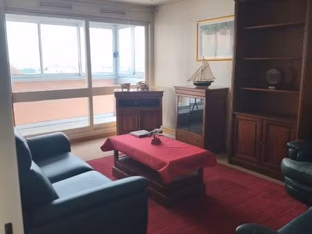 appartement t3 de 60 m² – dernier étage – vue dégagée – cholet