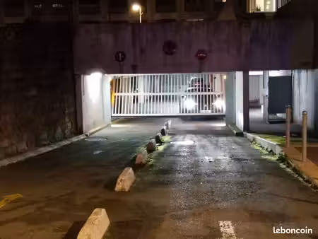 à louer place de parking bd albert camus sarcelles 80 cc