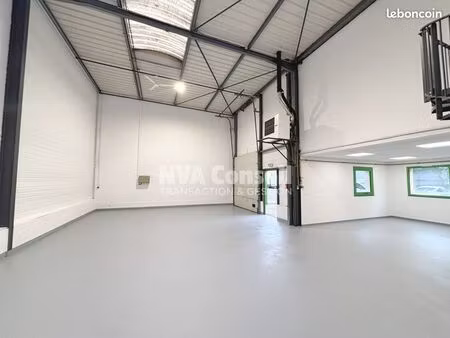 local 150 m² taverny