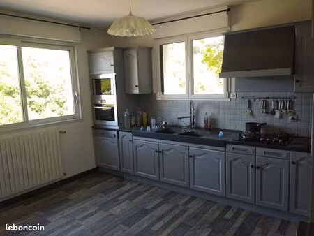 grande maison à 250m de la mer avec vue sur la forêt