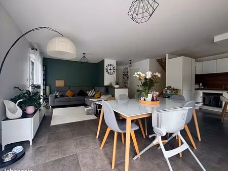 maison 4 pièces 94 m²