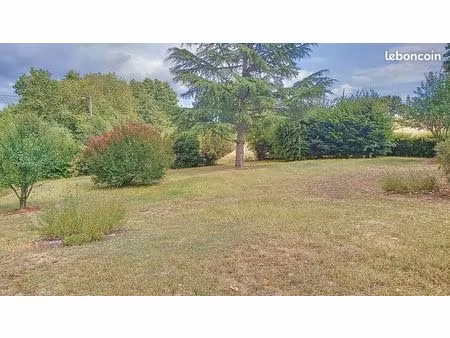terrain 902 m² lire