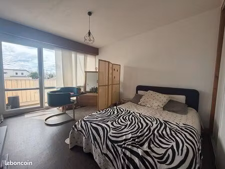 studio 1 pièce 25 m²