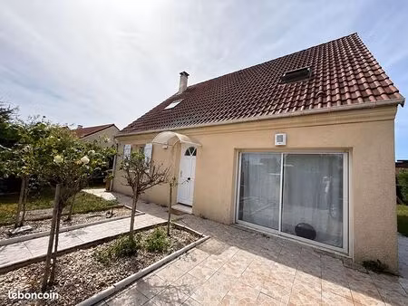 maison 6 pièces 105 m²