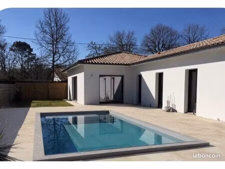 maison neuve avec piscine