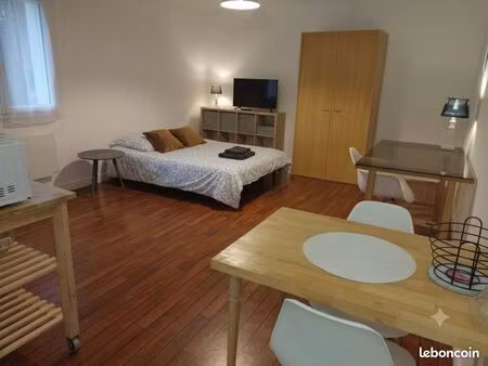 studio campus de belle-beille 25 90 m2