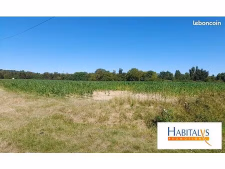 terrain 580 m² damazan
