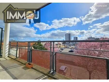 appartement 3 pièces 69 m²