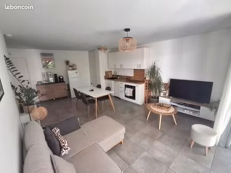 appartement t2 lumineux avec balcon