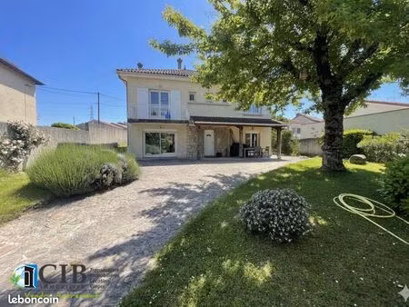 maison 6 pièces 153 m²
