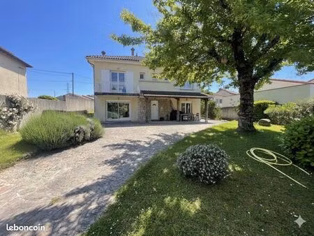 maison 6 pièces 153 m²
