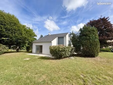 maison 6 pièces 141 m²