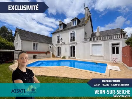 château 10 pièces 235 m²