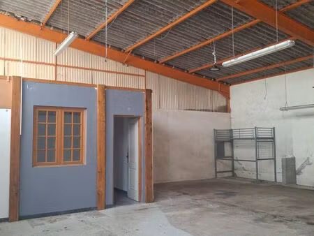 a louer local de 100 m2 à charentilly