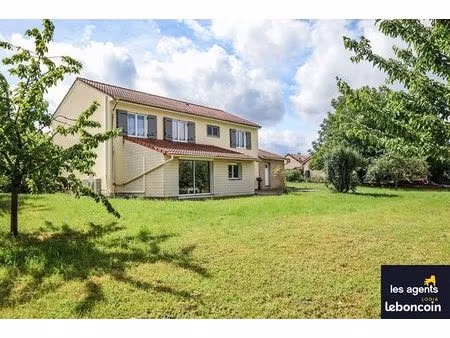pavillon 7 pièces 144 m²