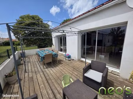 maison 6 pièces 136 m²