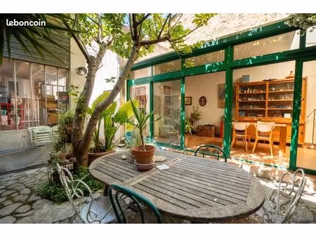 montpellier quartier clémenceau: maison du xixe avec patio intimiste