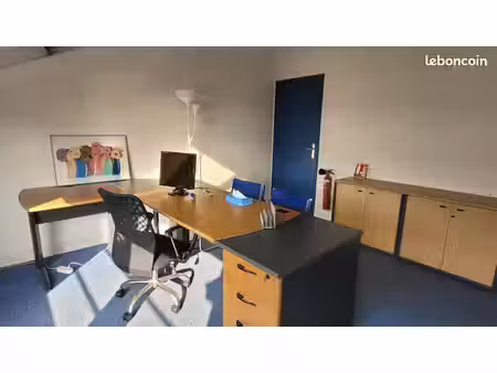 bureau meublé indépendant - rue des granges galand saint avertin