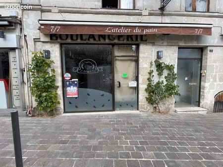local commercial 40m² au coeur d’azay-le-rideau