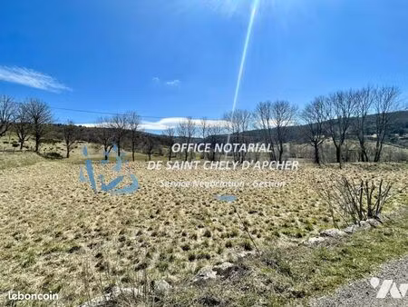 terrain 2366 m² estables
