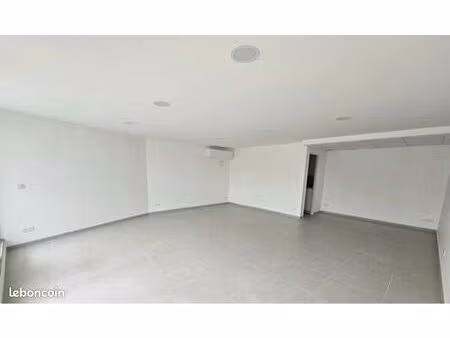 local commercial 40m2