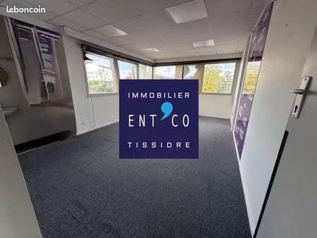bureaux 150 m² boé
