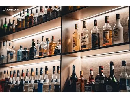 bar fond de commerce 170m² - emplacement n°1