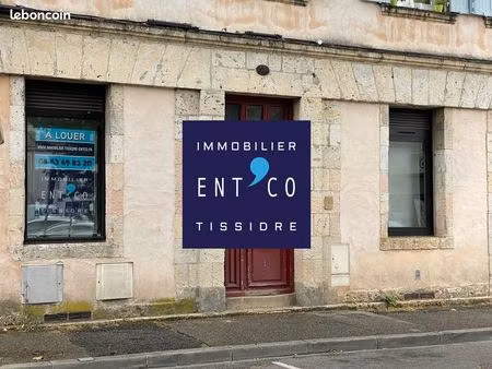 local commercial 141 m² agen