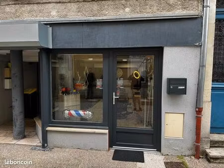 local commercial 63m² - loyer 370 - centre commercy