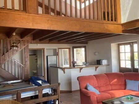 location t3 bis en bail étudiant