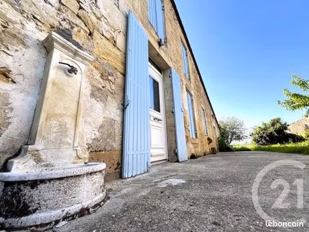 maison 9 pièces 230 m²