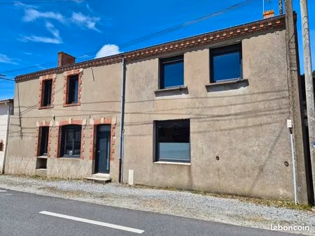 maison en pierres 200m² à rénover