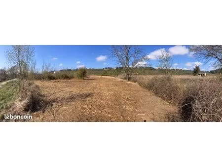 location d’un terrain agricole très agréable et arboré à proximité de grabels