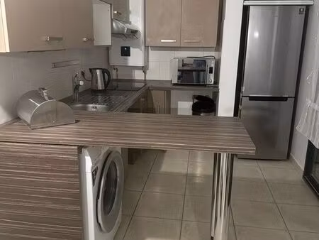 loue t2 meublé orléans avec box 2 places sécurisé dans résidence calme