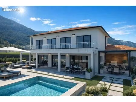 maison 5 pièces 150 m²