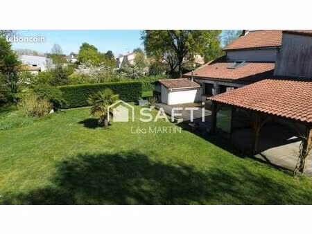 longère 7 pièces 200 m²