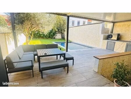 maison de village entièrement rénovée – piscine  jardin – centre village