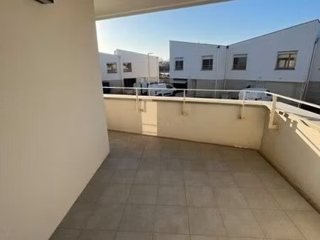 appartement 3 pièces 64 m²