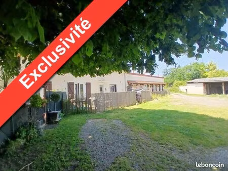 immeuble 9 pièces 253 m²