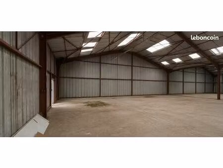 cellule commerciale de 350 m²