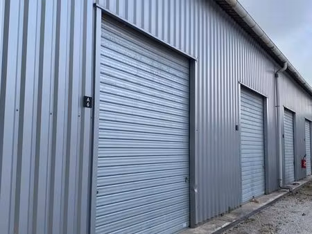 location boxes de stockage messanges dès 30m² – à partir de 210 ht/mois pour 7 du m² à 12m