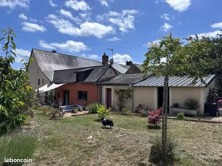 vds maison familiale atypique