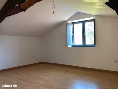 maison de ville + studio (loué)