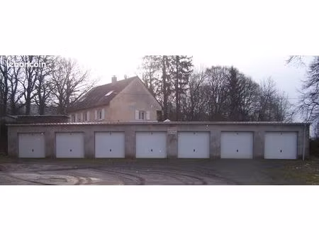 loue garage à baccarat