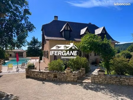 maison 7 pièces 175 m²