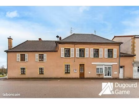 maison 11 pièces 279 m²
