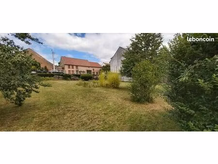 très joli terrain constructible