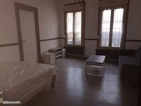 charmant f1 meublé rénové de 43 m² avec balcon – centre-ville de bar-le-duc