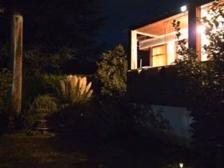 mobilhome avec véranda sur pilotis